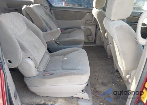 2010 Toyota Sienna Le из США, поврежденный, VIN 5TDKK4CC0AS328629